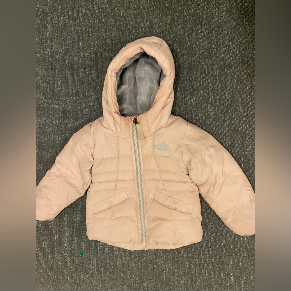 The North Face powder pink Infant Puffer Jacket 6-12mo fleece Lined Hooded Baby